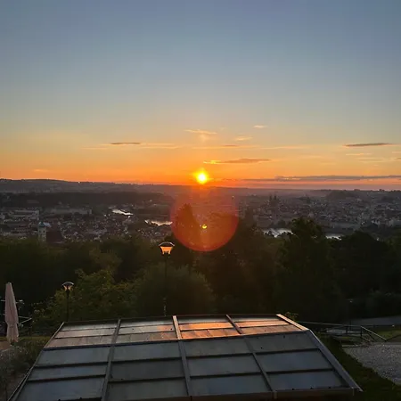 Apartmán Nebozizek A Restaurant Praha