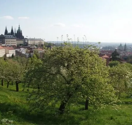 Apartmán Nebozizek A Restaurant Praha
