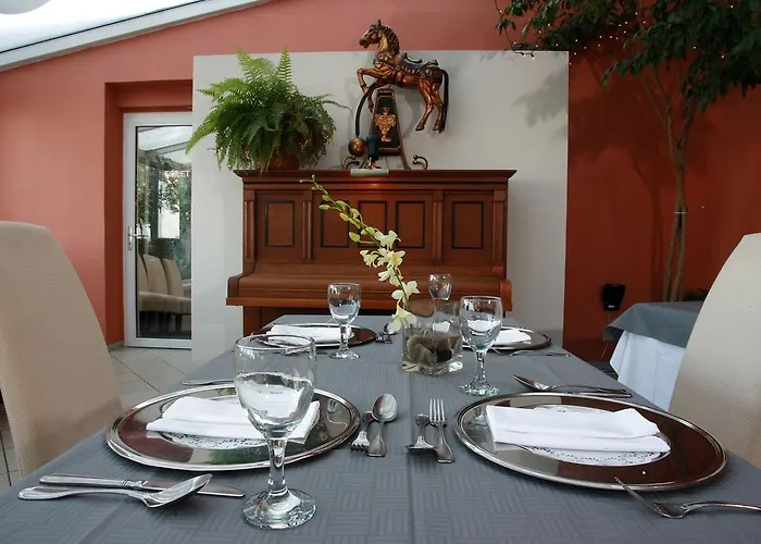 Apartamento Nebozizek A Restaurant *