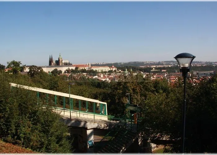 Apartamento Nebozizek A Restaurant Praga