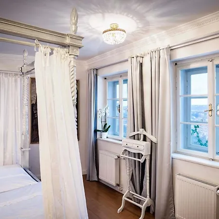 Apartamento Nebozizek A Restaurant Praga