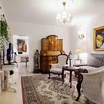 Nebozizek A Restaurant شقة براغ